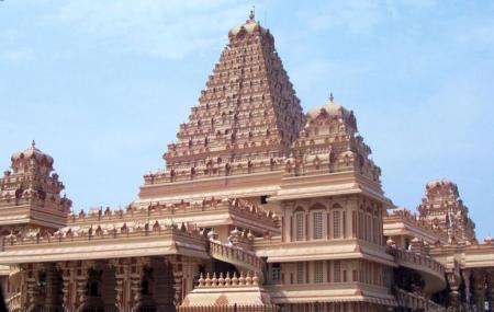 Chattarpur Temple Image