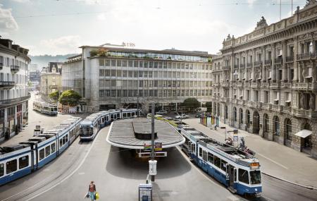 Parade Square Image