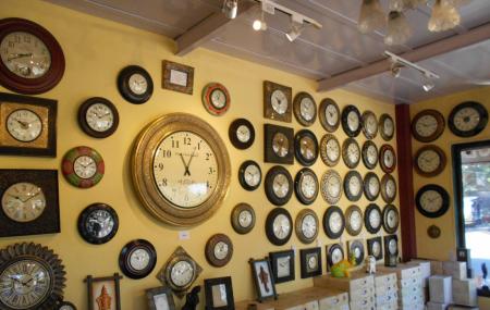 Lavish Antique Clocks Image