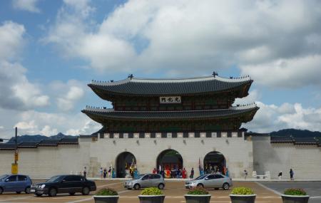 Gwanghwamun Gate Image