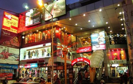 Commercial Street Image
