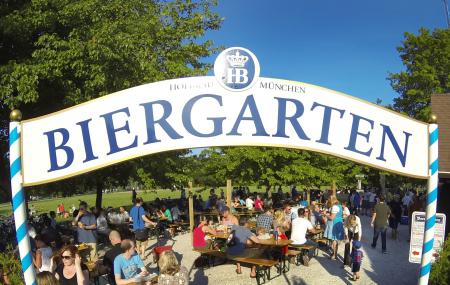 Estabrook Park Biergarten Image