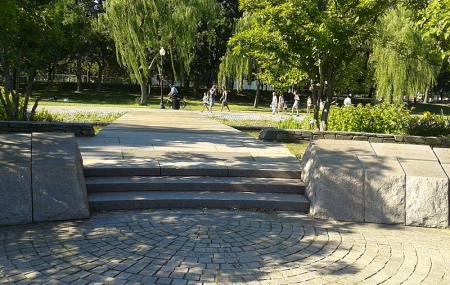 Memorial To The 56 Signers Of The Declaration Of Independence Image