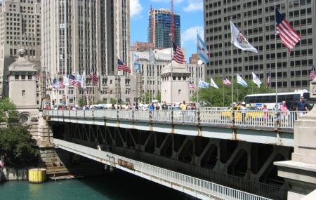 Michigan Avenue Bridge Image