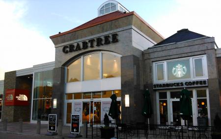 Crabtree Valley Mall Image