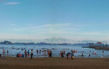 Bai Chay Beach Image