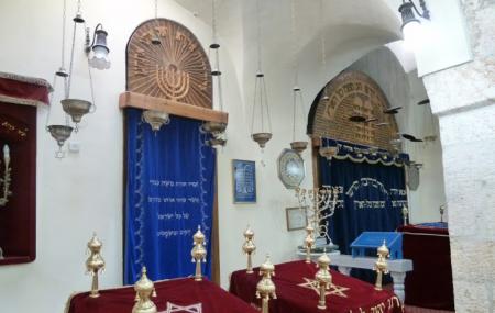 Karaite Synagogue Image