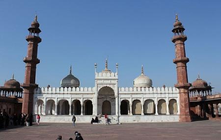 Moti Masjid Image