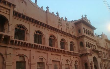 Shaukat Mahal Image