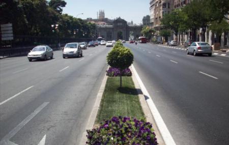 Calle De Alcala Image