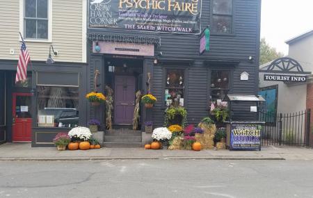 Crow Haven Corner Image