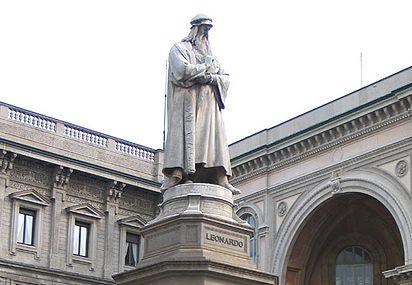 Monumento A Leonardo Da Vinci Image