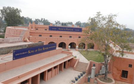 Gobindgarh Fort Image
