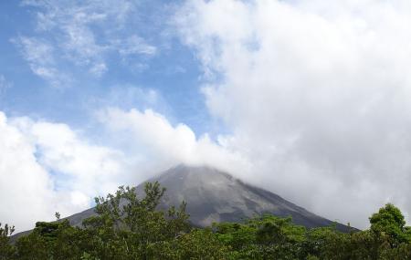 Arenal Volcano Image