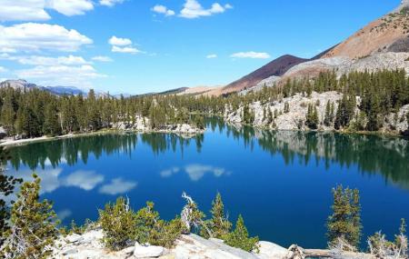 Skelton Lake And Consolidated Gold Mine Image