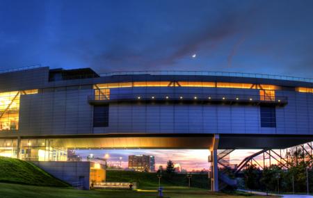 William J. Clinton Presidential Library Image