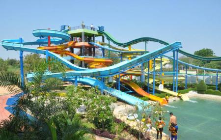 S-cube Water Park Image