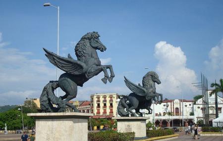 Muelle De Los Pegasos Image