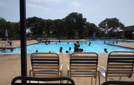 Hempstead Parks & Recreation - Averill Boulevard Park And Swimming Pool Complex Image