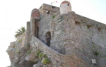 Castle Of Dragonara Image