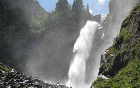 Barskoon Waterfall Image
