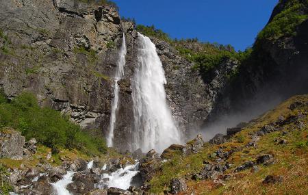Feigumfossen Waterfall, Luster Shll Fyjwmfwsyn Image