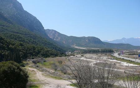 Memorial Of Leonidas And Sparta 300 Image