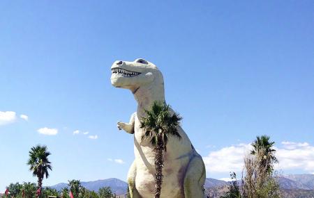 Cabazon Dinosaur Museum Image