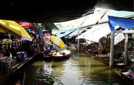 Taling Chan Floating Market Image