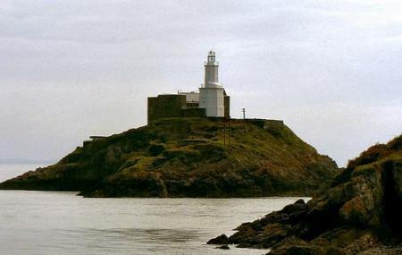 Mumbles Lighthouse Image