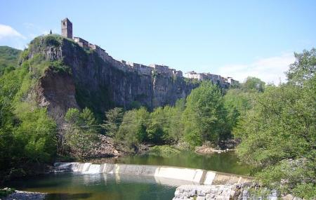 Castellfollit De La Roca Image