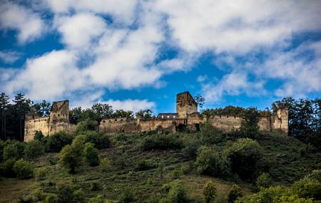 Cetatea Taraneasca Image