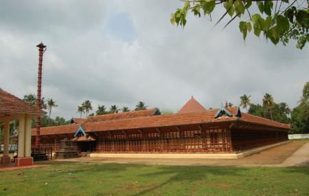 Thirumoozhikkulam Sree Lakshmana Perumal Temple Image