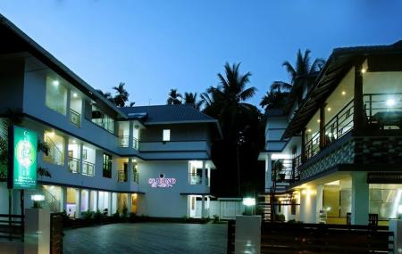 Clirind Resorts Athirapally Image
