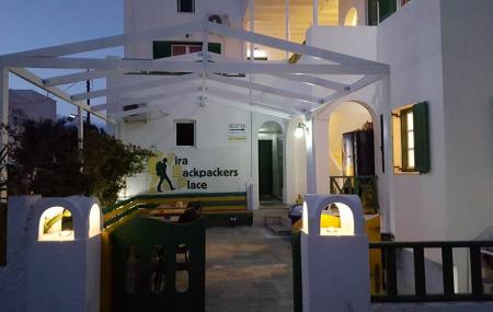 Fira Backpackers Place Image