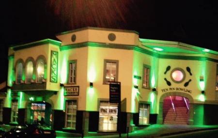 Bundoran Glowbowl And Mack's Amusements County Donegal - Ten Pin Bowling Image