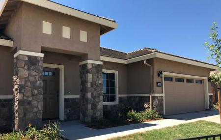 Castle Oaks Golf Club Image
