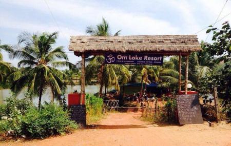 Om Lake Resort Image