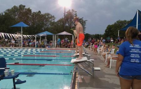 Young's Pool Image
