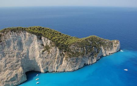 Shipwreck Beach Image