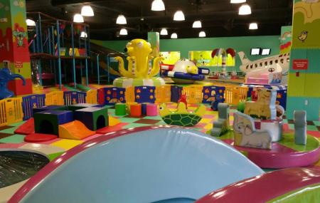 We Play Loud Kids Indoor Playground Image