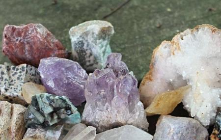 Hiddenite Gems Emerald Hollow Mine Image