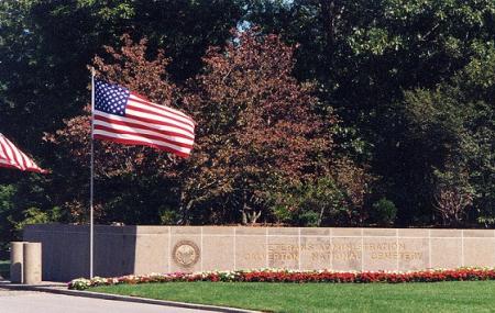 Calverton National Cemetery Image