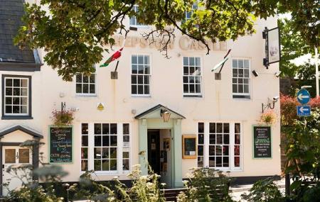 Chepstow Castle Inn Image