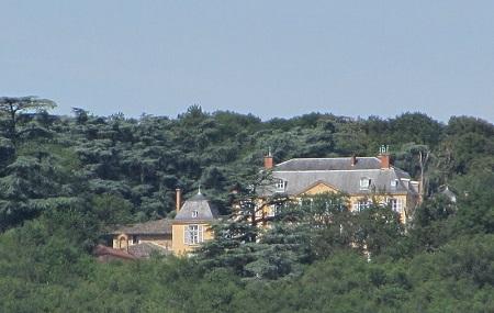 Chateau De Saint Trys Image