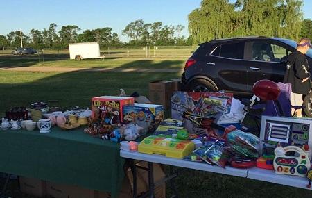 Wright County Swappers Meet Image
