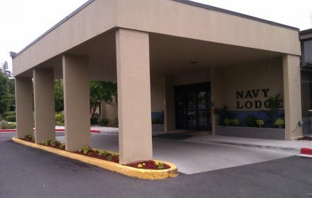 Navy Lodge Image