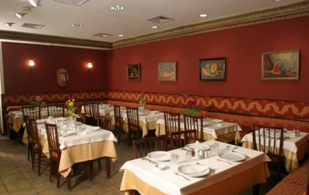 Haci Abdullah Restaurant Image
