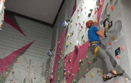 Rope Race Climbing Centre Image