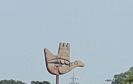The Open Hand Monument Image